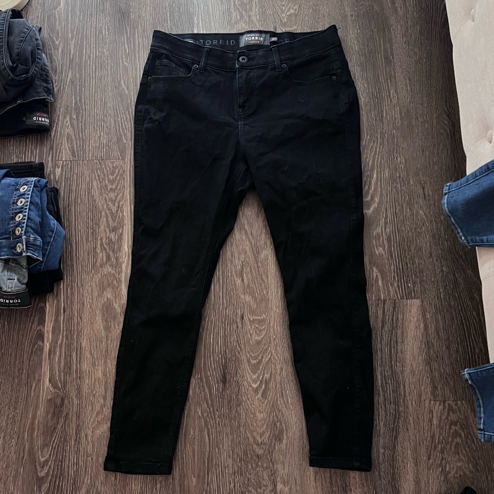Torrid Black Jeans Bombshell Skinny 14